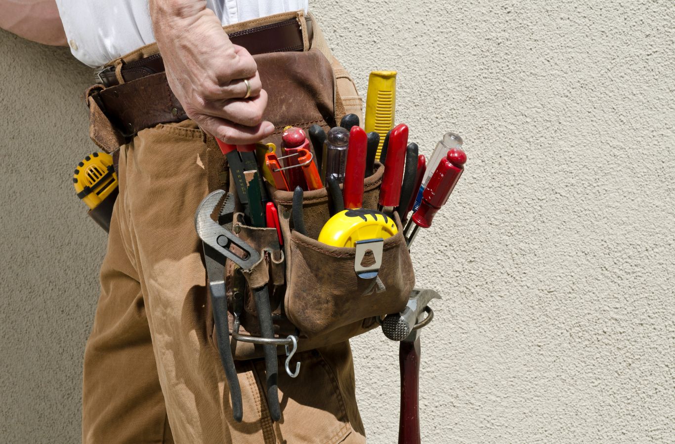 QBM Services handyman providing a range of property maintenance services in Northern Utah, from repairs to improvements.